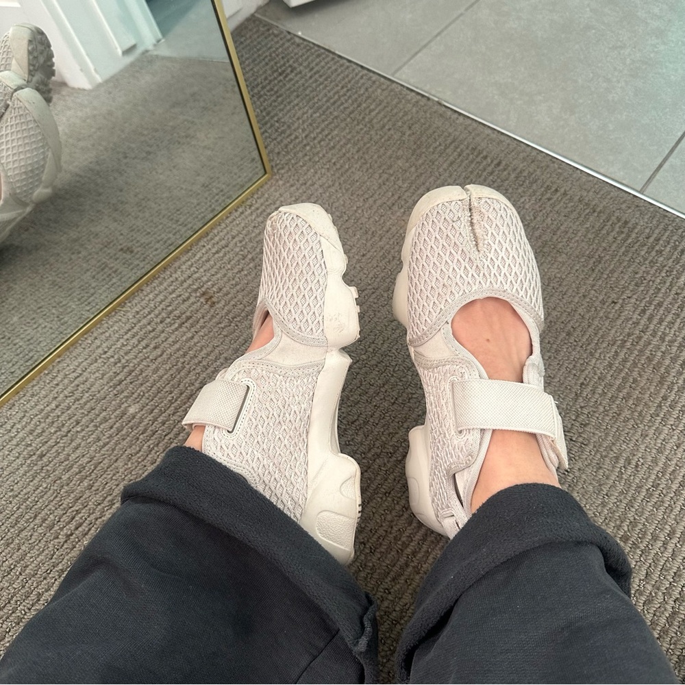 Nike Cream Air Rift Tabis